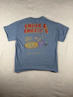 Chuck E Cheese Vintage Style Adult Large T-Shirt Logo Where A Kid Can Be A Kid